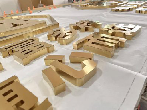 阜宁县拉丝不锈钢字的特点。